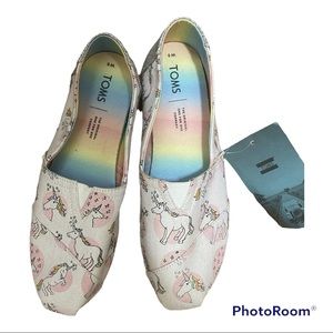NEW- Toms Classic Shoes Unicorns Pink Print Pastel Silver Shimmer Women